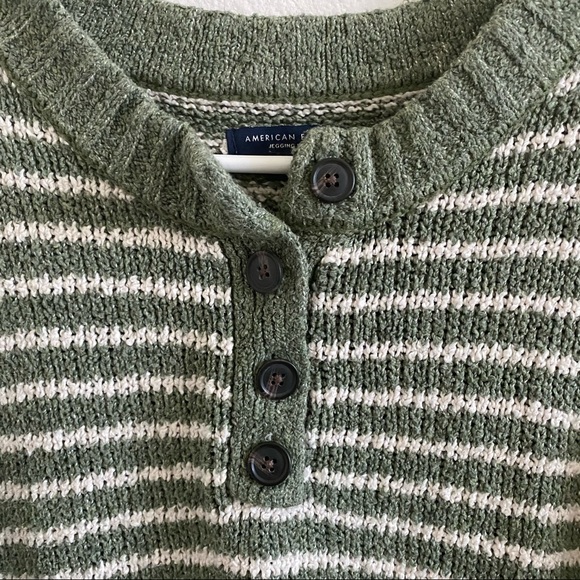 American Eagle Sweater - Picture 3 of 6